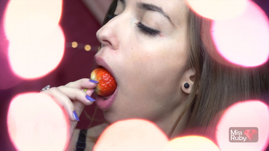 Sweet Bunny - Strawberry ASMR - Mouth Eating Sounds